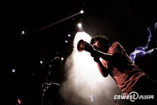 王建房个人资料简介,从草根歌手到音乐传奇的蜕变之路