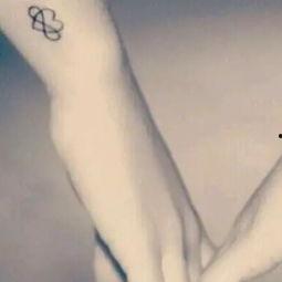 情侣牵手影子图片,共绘爱恋画卷